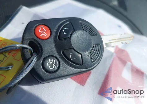 2011 Ford Escape Xlt from USA, damaged, VIN 1FMCU0DG8BKB03887